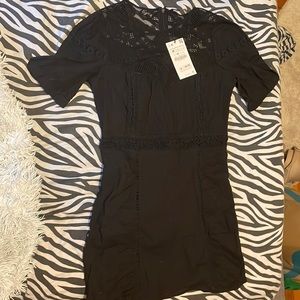 Zara medium lace black dress short sleeves